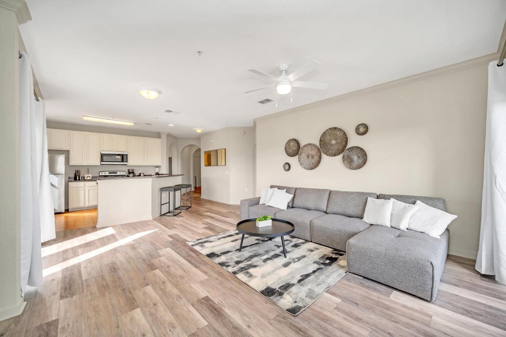 Spacious 2Br Condo W Pool & Hot Tub Near Disney أورلاندو المظهر الخارجي الصورة