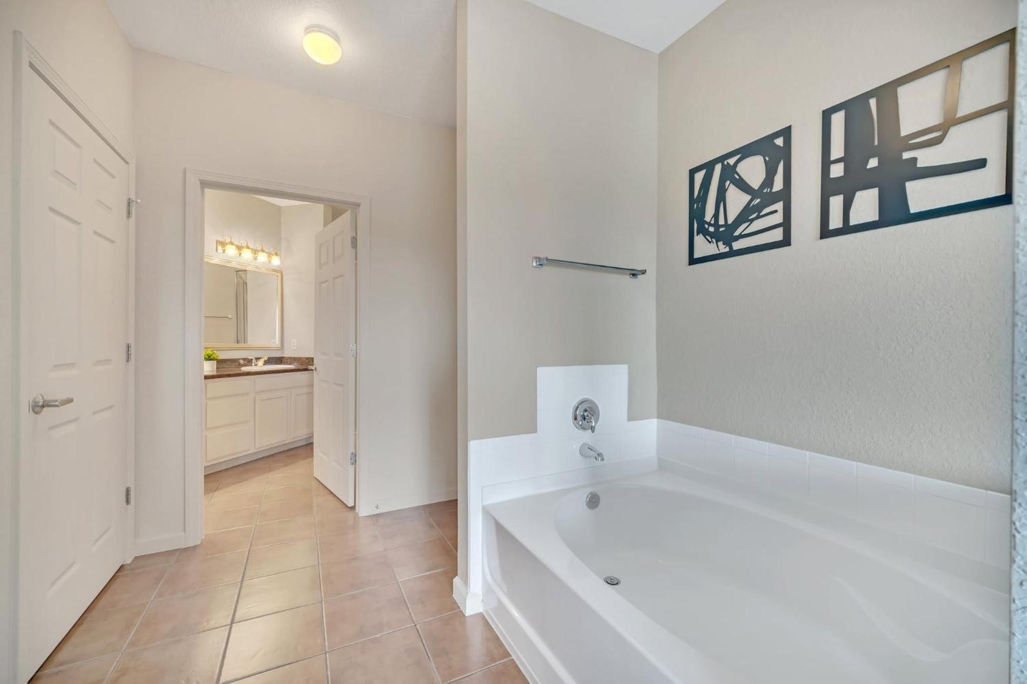 Spacious 2Br Condo W Pool & Hot Tub Near Disney أورلاندو المظهر الخارجي الصورة
